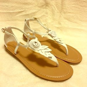 White flat floral Sandals